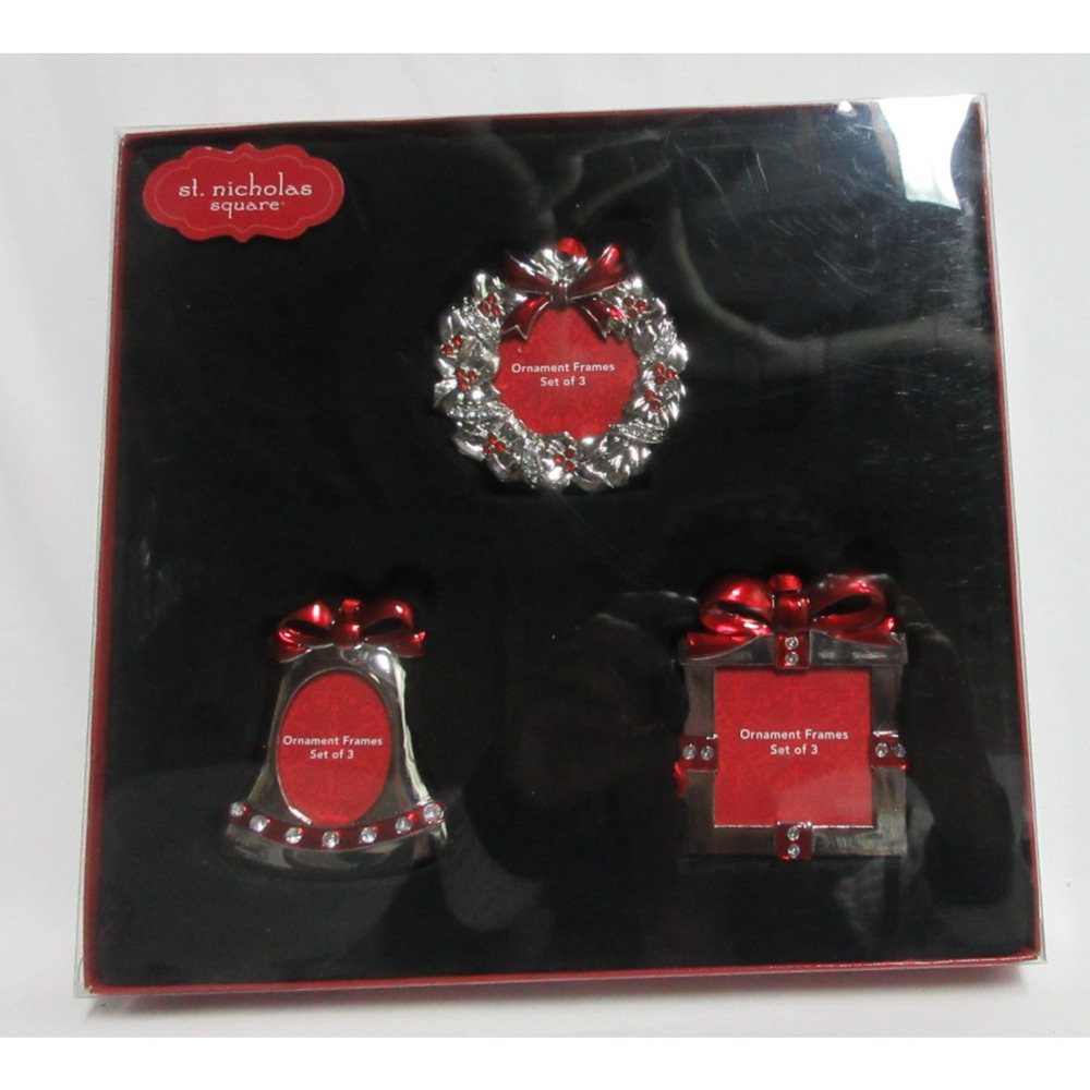 St Nicholas Square Three Photo Frame Christmas Ornaments Wreath Bell & Gift New